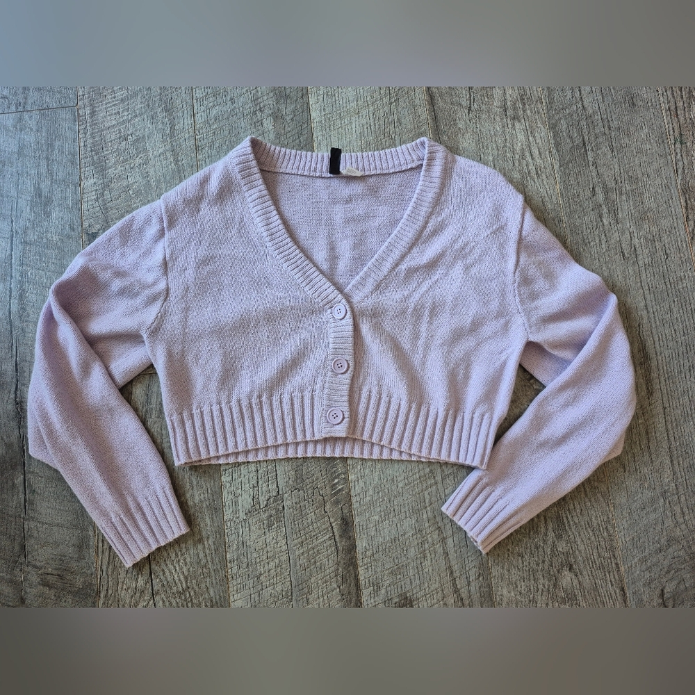 H&M Lilac Pastel Purple Cropped Button Up Cardigan Sweater